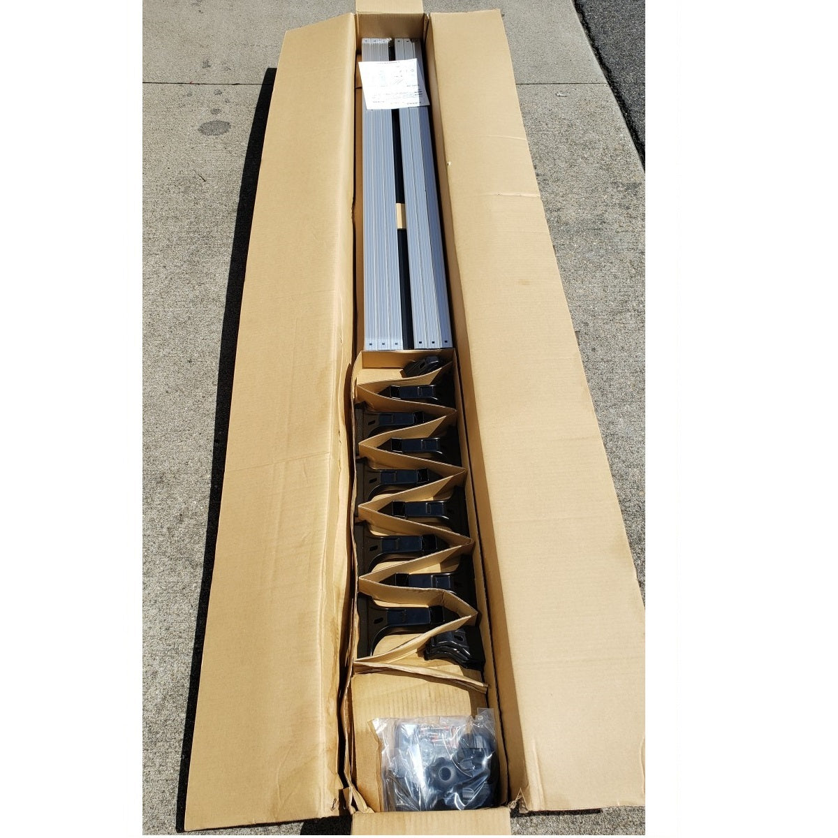 トヨタ KDH201V HIACE 純正ルーフラック 08301-26080 THULE 新品 未使用 一式